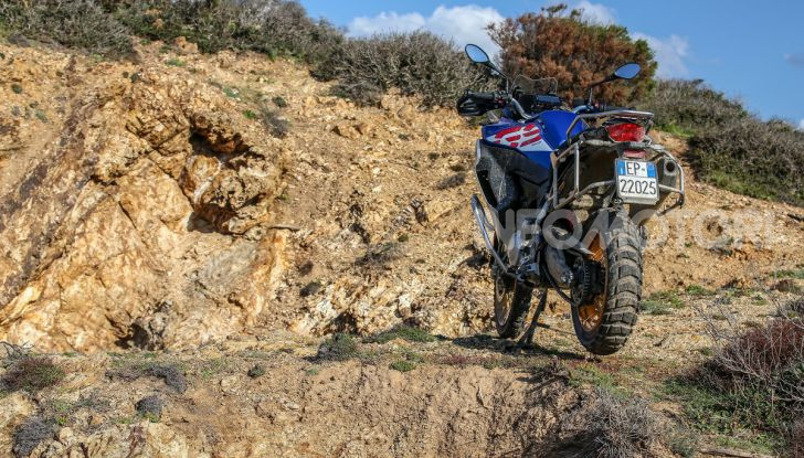 BMW F850 GS Adventure: prezzo, prova e caratteristiche del modello 2019 - Foto 13 di 74