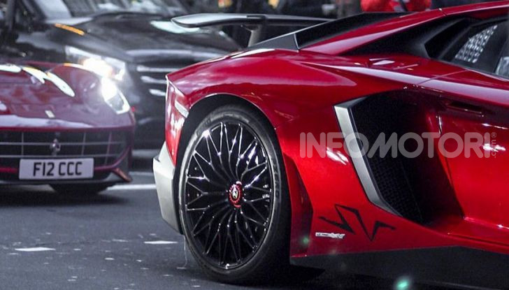 La Lamborghini Aventador SV di una ragazza russa con 2 milioni di Swarovski - Foto 3 di 5