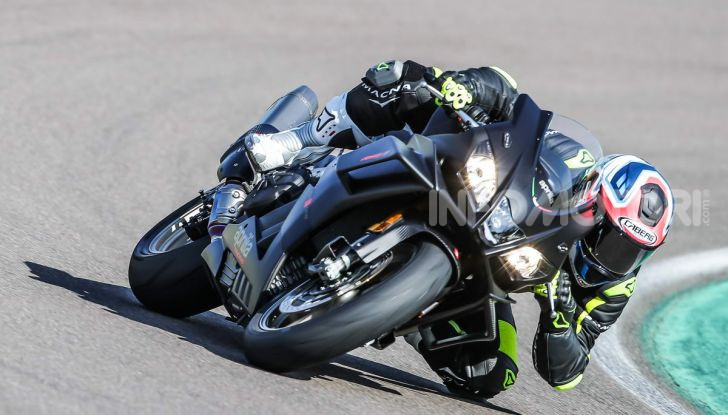 Aprilia RSV4 X che successo: già sold out tutti i modelli messi in vendita - Foto 5 di 65