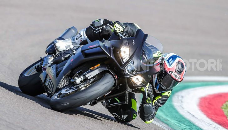 Aprilia RSV4 X che successo: già sold out tutti i modelli messi in vendita - Foto 9 di 65