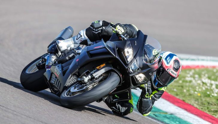 Aprilia RSV4 X che successo: già sold out tutti i modelli messi in vendita - Foto 10 di 65