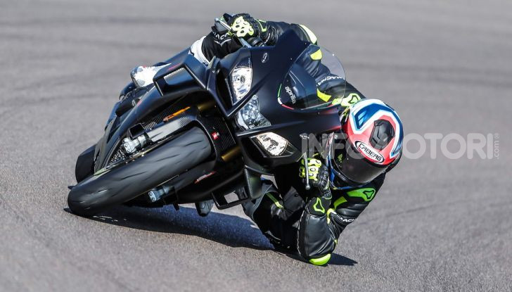 Aprilia RSV4 X che successo: già sold out tutti i modelli messi in vendita - Foto 12 di 65