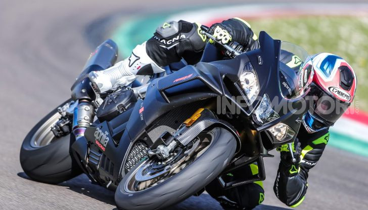 Aprilia RSV4 X che successo: già sold out tutti i modelli messi in vendita - Foto 19 di 65
