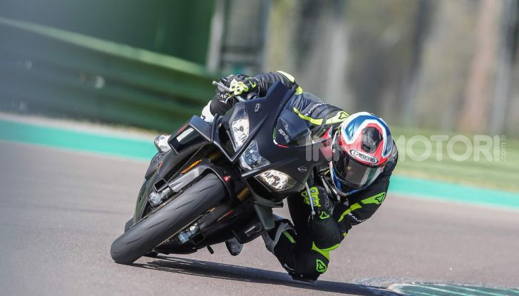 Aprilia RSV4 X che successo: già sold out tutti i modelli messi in vendita - Foto 31 di 65