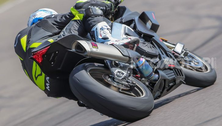 Aprilia RSV4 X che successo: già sold out tutti i modelli messi in vendita - Foto 34 di 65