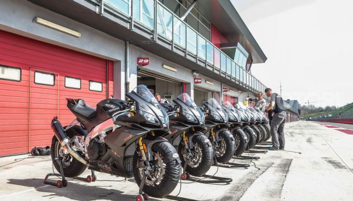 Aprilia RSV4 X che successo: già sold out tutti i modelli messi in vendita - Foto 47 di 65