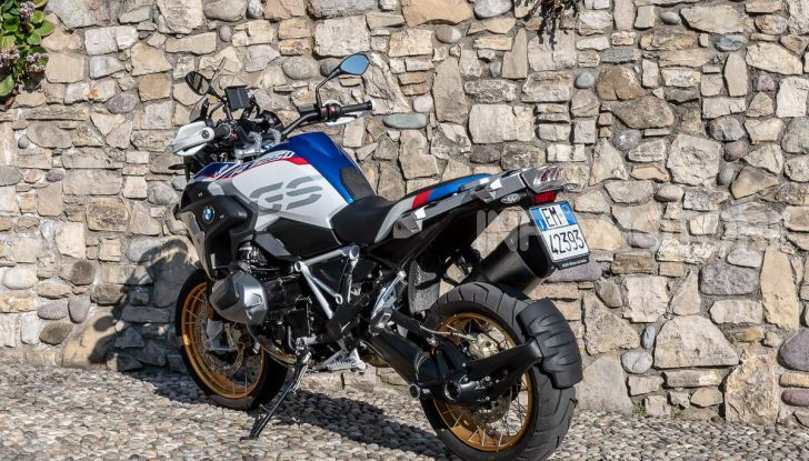 Prova BMW R 1250 GS 2019: la regina è ancora più nuova con lo ShiftCam - Foto 2 di 48