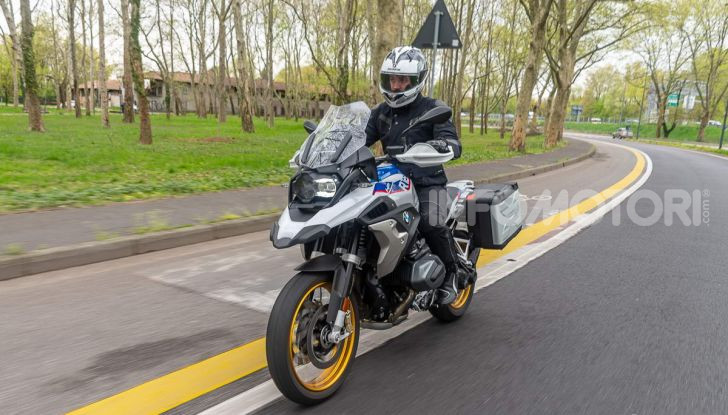 Prova BMW R 1250 GS 2019: la regina è ancora più nuova con lo ShiftCam - Foto 41 di 48