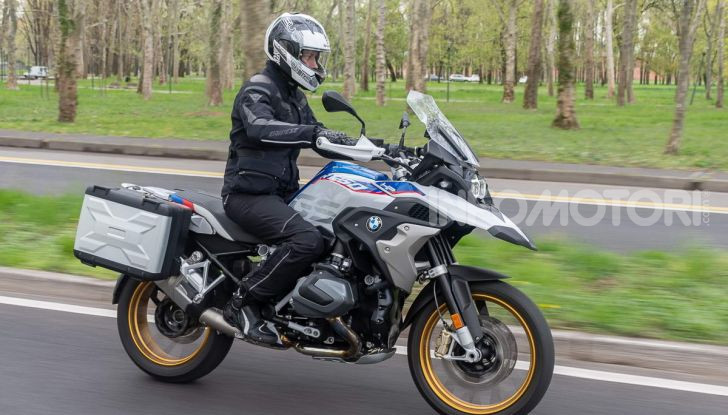 Prova BMW R 1250 GS 2019: la regina è ancora più nuova con lo ShiftCam - Foto 45 di 48