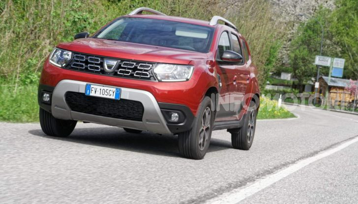 Prova video Dacia Duster Techroad: il SUV low cost “speciale” - Foto 5 di 61