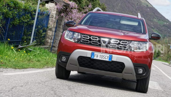 Prova video Dacia Duster Techroad: il SUV low cost “speciale” - Foto 9 di 61