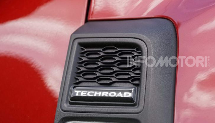 Prova video Dacia Duster Techroad: il SUV low cost “speciale” - Foto 33 di 61