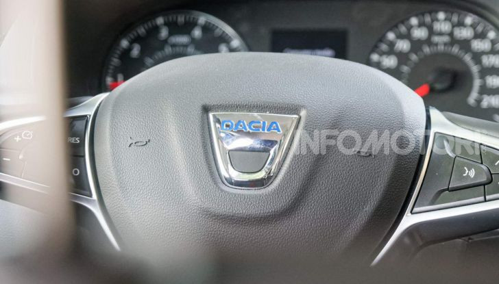 Prova video Dacia Duster Techroad: il SUV low cost “speciale” - Foto 61 di 61