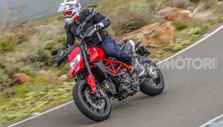 Prova su strada Ducati Hypermotard 950 e 950SP 2019: caratteristiche, opinioni e prezzi - Foto 4 di 54
