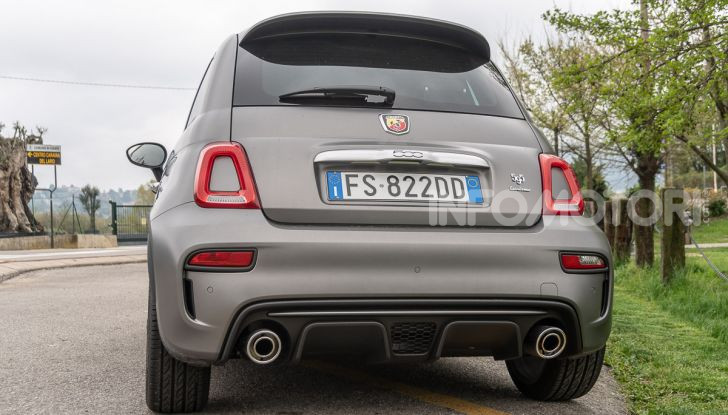 [VIDEO] Prova Abarth 595 Turismo: potenza e stile per la piccola sportiva italiana - Foto 8 di 41
