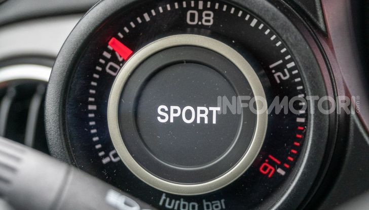 [VIDEO] Prova Abarth 595 Turismo: potenza e stile per la piccola sportiva italiana - Foto 19 di 41
