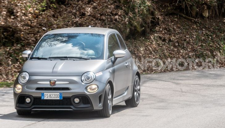 [VIDEO] Prova Abarth 595 Turismo: potenza e stile per la piccola sportiva italiana - Foto 33 di 41