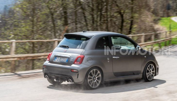 [VIDEO] Prova Abarth 595 Turismo: potenza e stile per la piccola sportiva italiana - Foto 35 di 41