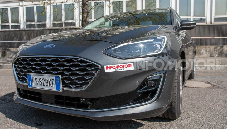 Prova Ford Focus SW Vignale 1.0 EcoBoost 125 cv: esperienza Ford all’ennesima potenza - Foto 9 di 41