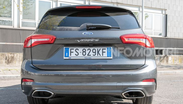 Prova Ford Focus SW Vignale 1.0 EcoBoost 125 cv: esperienza Ford all’ennesima potenza - Foto 14 di 41