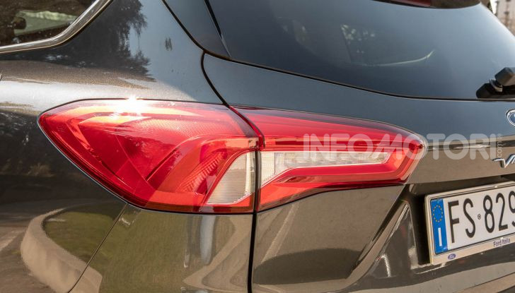 Prova Ford Focus SW Vignale 1.0 EcoBoost 125 cv: esperienza Ford all’ennesima potenza - Foto 16 di 41
