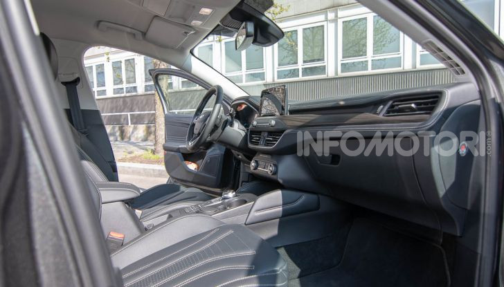 Prova Ford Focus SW Vignale 1.0 EcoBoost 125 cv: esperienza Ford all’ennesima potenza - Foto 31 di 41