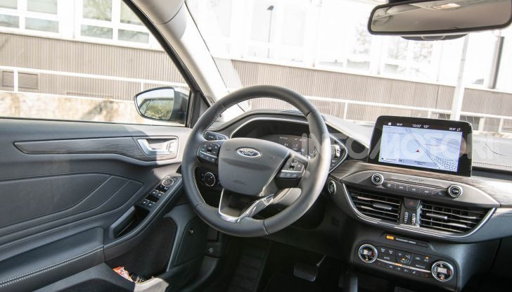 Prova Ford Focus SW Vignale 1.0 EcoBoost 125 cv: esperienza Ford all’ennesima potenza - Foto 35 di 41