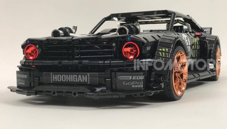 Ford Mustang Hoonicorn V2 versione LEGO Technic - Foto 8 di 8