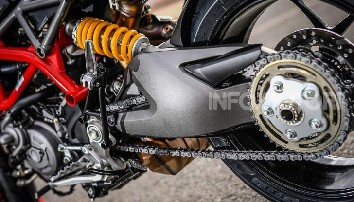 Prova su strada Ducati Hypermotard 950 e 950SP 2019: caratteristiche, opinioni e prezzi - Foto 41 di 54