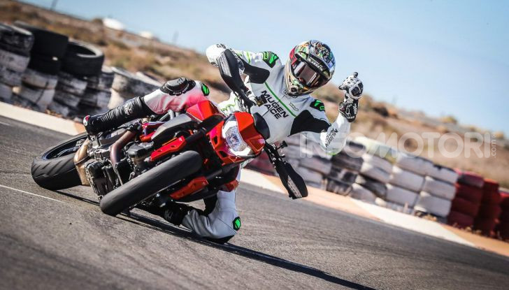 Prova su strada Ducati Hypermotard 950 e 950SP 2019: caratteristiche, opinioni e prezzi - Foto 54 di 54