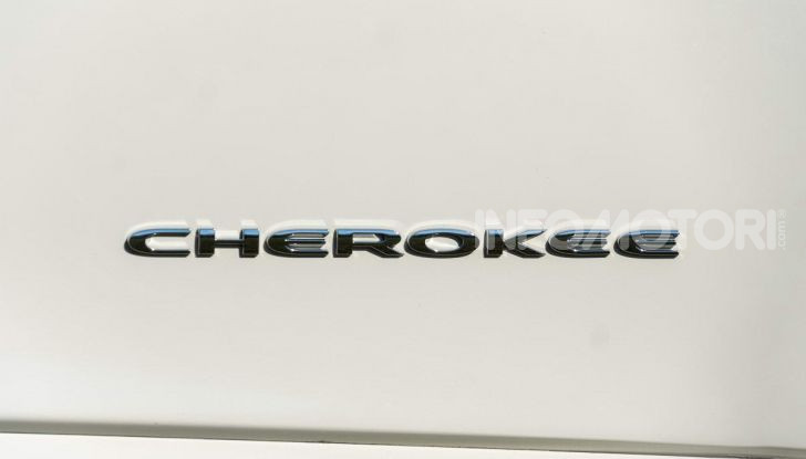 Jeep Cherokee Overland, 2.2 MJT 4X4 la prova di un’icona americana - Foto 8 di 51