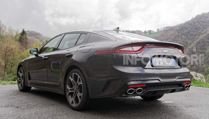 Prova KIA Stinger GT: 370CV per entrare nel mercato premium - Foto 6 di 56