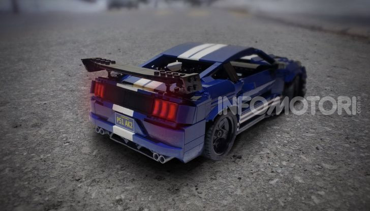 Ford Mustang Shelby GT500 2020, la muscle car versione LEGO - Foto 3 di 6