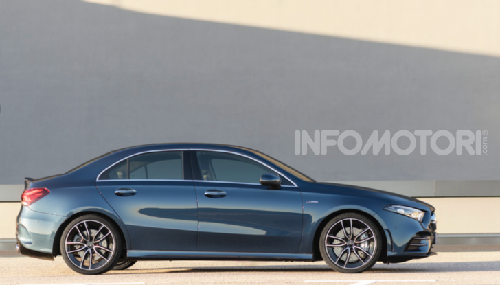 Mercedes A35 AMG Sedan: prestazioni, motore, tecnologia - Foto 1 di 6
