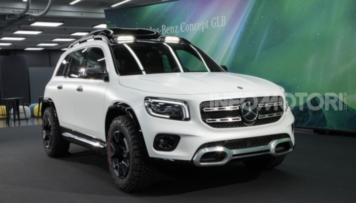 Mercedes Concept GLB: debutta il nuovo SUV compatto tedesco - Foto 12 di 18