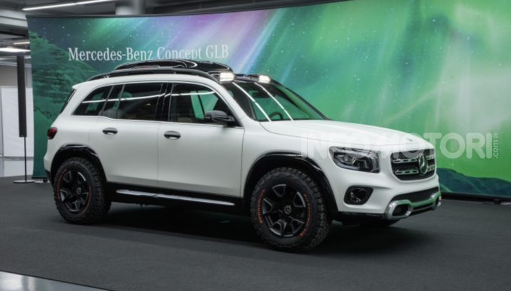 Mercedes Concept GLB: debutta il nuovo SUV compatto tedesco - Foto 14 di 18
