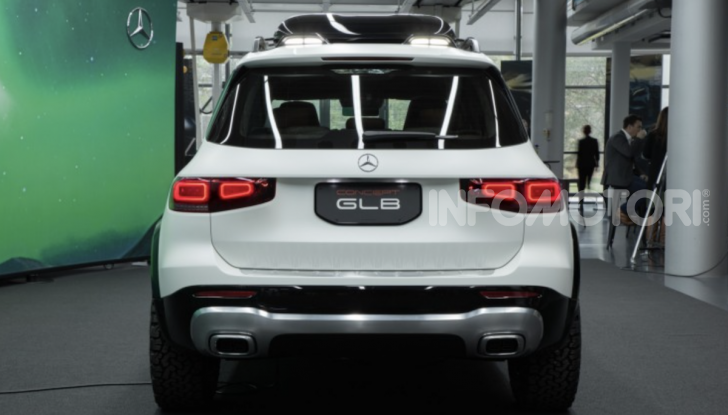 Mercedes Concept GLB: debutta il nuovo SUV compatto tedesco - Foto 16 di 18