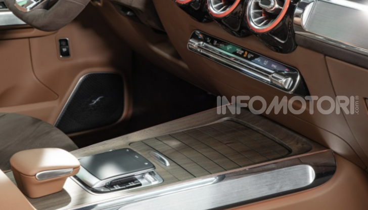 Mercedes Concept GLB: debutta il nuovo SUV compatto tedesco - Foto 5 di 18