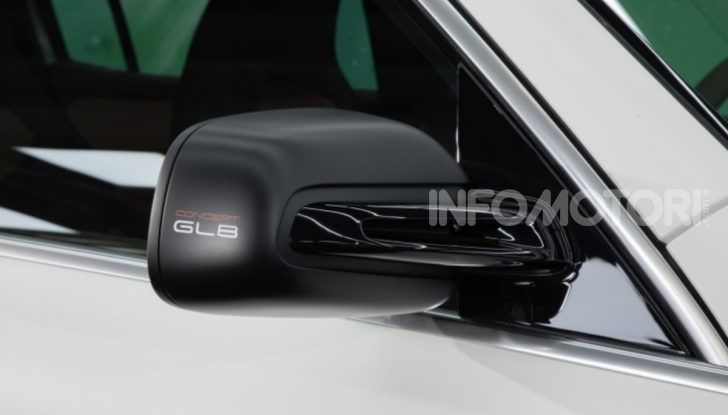 Mercedes Concept GLB: debutta il nuovo SUV compatto tedesco - Foto 7 di 18