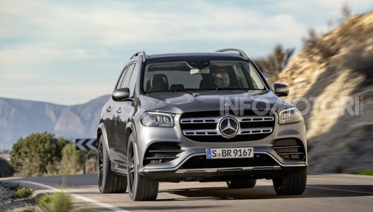 Mercedes GLS 2019: il nuovo SUV ammiraglio della casa tedesca - Foto 12 di 70