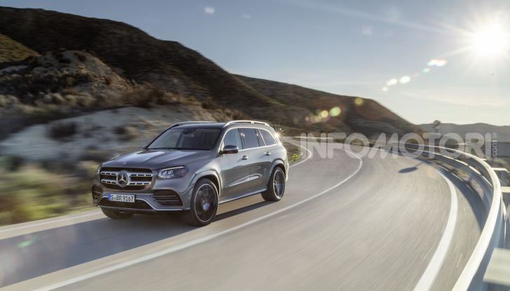 Mercedes GLS 2019: il nuovo SUV ammiraglio della casa tedesca - Foto 2 di 70