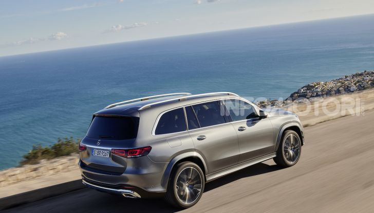 Mercedes GLS 2019: il nuovo SUV ammiraglio della casa tedesca - Foto 31 di 70