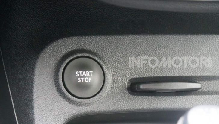 [VIDEO] Prova Renault Captur Tce 130 Sport Edition 2019, nuovo allestimento e motore - Foto 30 di 41