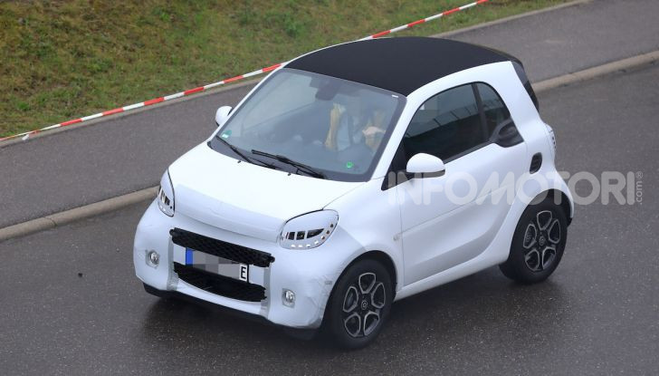Smart EQ ForTwo 2020, prime foto e dettagli del restyling - Foto 7 di 12