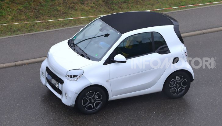 Smart EQ ForTwo 2020, prime foto e dettagli del restyling - Foto 5 di 12