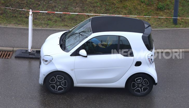 Smart EQ ForTwo 2020, prime foto e dettagli del restyling - Foto 2 di 12