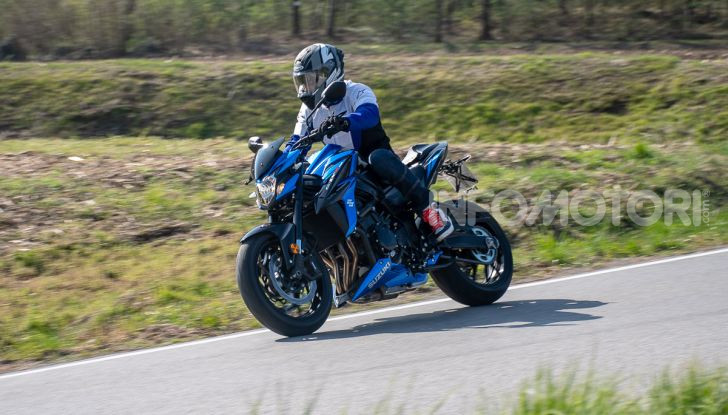 Suzuki GSX-S 750: la naked in versione replica MotoGP - Foto 34 di 42