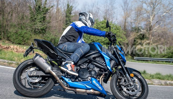 Suzuki GSX-S 750: la naked in versione replica MotoGP - Foto 39 di 42