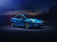 Toyota Prius AWD-i 2019, aperte le vendite