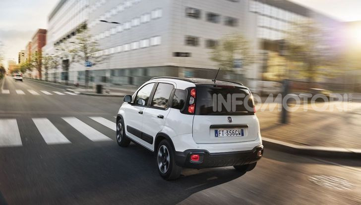 Fiat Panda Connected by Wind, la nuova serie speciale - Foto 5 di 21